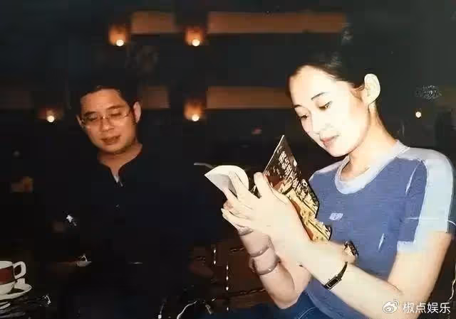 54歲許晴不婚不育，終於承認：如果他沒有死，我早已是孩子媽了