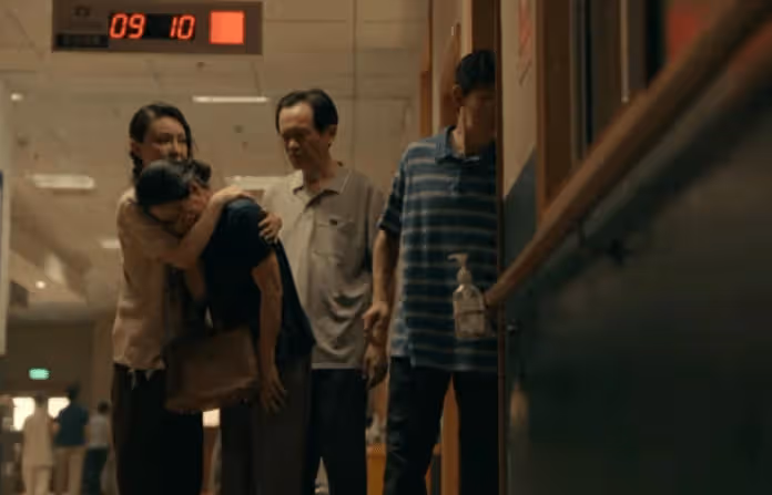 過年發紅包！我給「孫女5千、外孫5萬」兒媳摔門離開～如今我住院「打10個電話給兒媳都不接」我覺得她太小題大做了，隨口「向兒子抱怨一句話」他頭也不回走了...