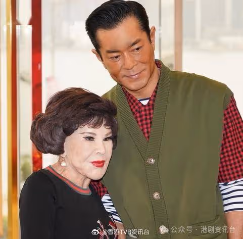 演藝人協會春茗|理事會成員年輕化 張繼聰跟前輩學習 周家怡自嘲計數不精