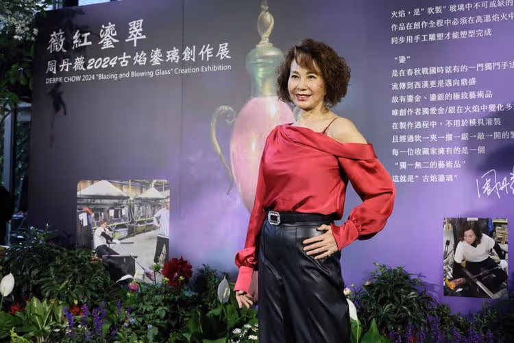 周丹薇「薇紅鎏翠」一吹入魂   跳1500度火坑終不悔