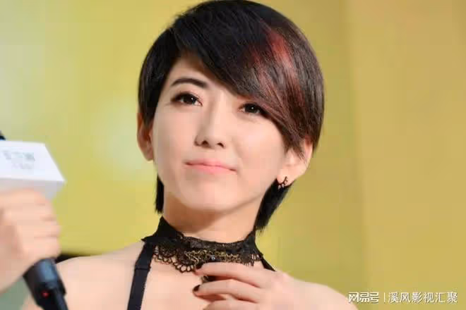 浪姐5名單曝光，戚薇韓雪爭奪C位，薩頂頂加盟，她是黑馬人氣王！