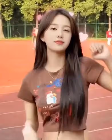 她哭什麼？湖南一伴娘看新郎新娘舉行婚禮儀式，忍不住流淚