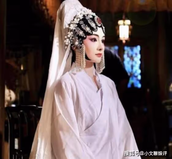 墨憐伊為何在《戲殺》中始終不露臉？這背後隱藏著怎樣的玄機？