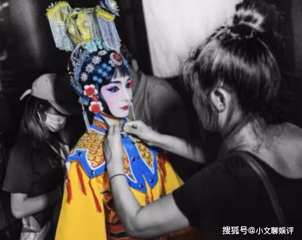 墨憐伊為何在《戲殺》中始終不露臉？這背後隱藏著怎樣的玄機？