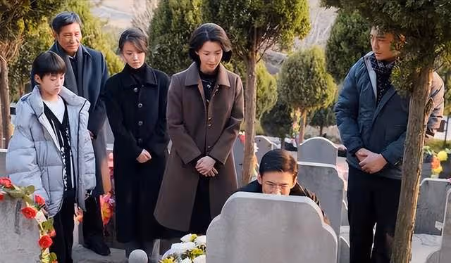 姚兒姜妍遭乾媽花式催婚:和你搭檔那大力不錯,網友:宋丹丹好眼光