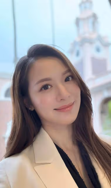 TVB前港姐冠軍馮盈盈完成碩士課程！被問有心轉行，本人正面回應
