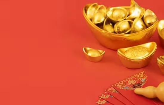 多財多 億 的屬 蛇人，撞見財神，發財暴富，每天都被錢吵醒！