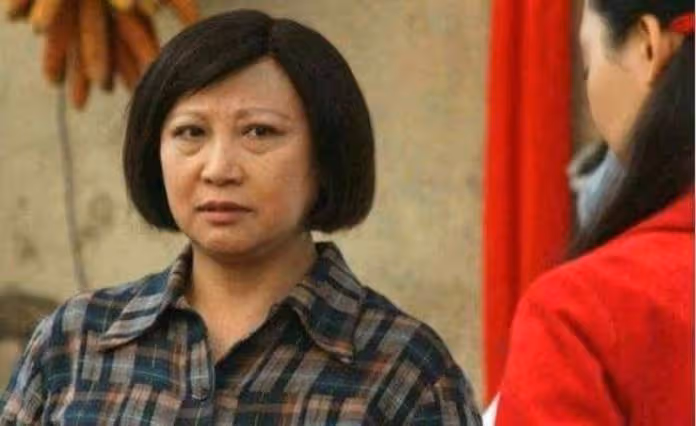 昨天小叔結婚!婆婆和老公「故意打發我不去」,看到婚禮照片我怒提離婚