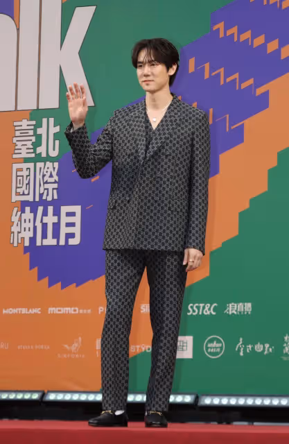 韓星柳演錫現蹤信義區撂中文　自曝是個「西裝富翁」