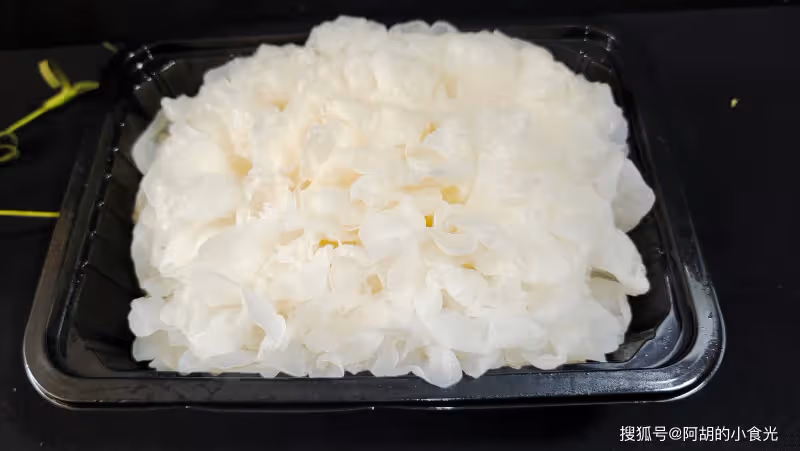 老祖宗的智慧,梨子和它煮是一絕!春天煮一碗,滋潤不生濕,口口清甜潤到心尖
