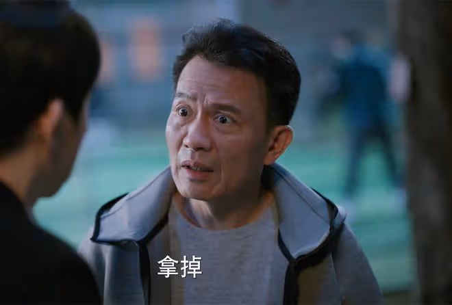 鬧大了!《江河日上》廖宇正大禍臨頭,十幾人患癌去世,誰頂雷?