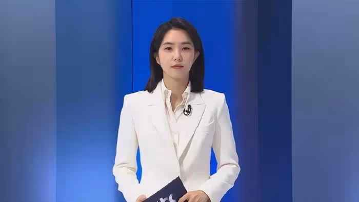 韓國著名播音員，將於下月結婚，她剛剛採訪了梁朝偉和劉德華