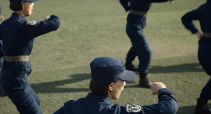 明晚開播!央一38集軍旅大劇,老戲骨雲集,陣容十足雄厚