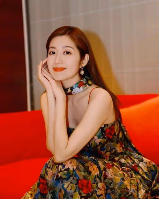 TVB話題花旦首做女一即爆紅!女人味美照自勉︰了不起的自己