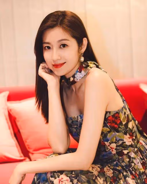 TVB話題花旦首做女一即爆紅!女人味美照自勉︰了不起的自己