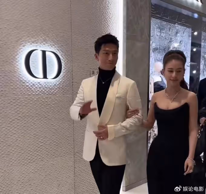 真夫妻就是好嗑,竇驍何超蓮又發糖了,甜齁了!