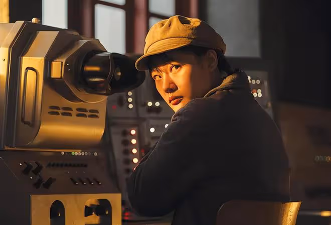 美國版《三體》：忍得了一臉兇相的葉文潔，真忍不了羅輯的扮演者