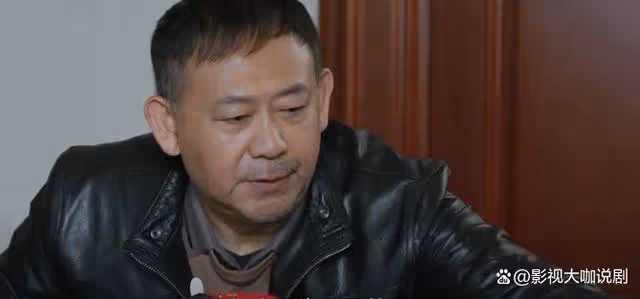 江河日上:錢起慘遭滅口,臨死交出隨身筆記,揭穿5個隱藏名單