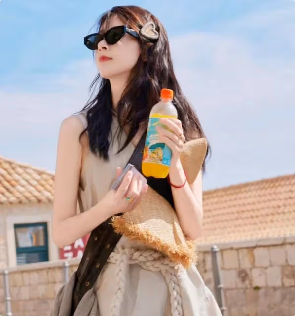 「少女胯」與「模特胯」有何區別?看張天愛趙昭儀站姿,就知道了