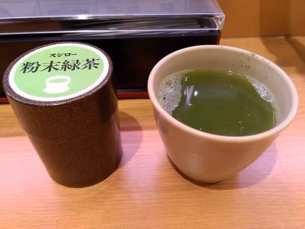 壽司店狂嗑1小時!2位大媽「結帳竟然是0元」黑暗手法曝光…店員傻眼:「直接走出去就好」