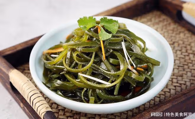 50歲以後要養骨，多吃這5類食物，腿腳有勁，走路更有力
