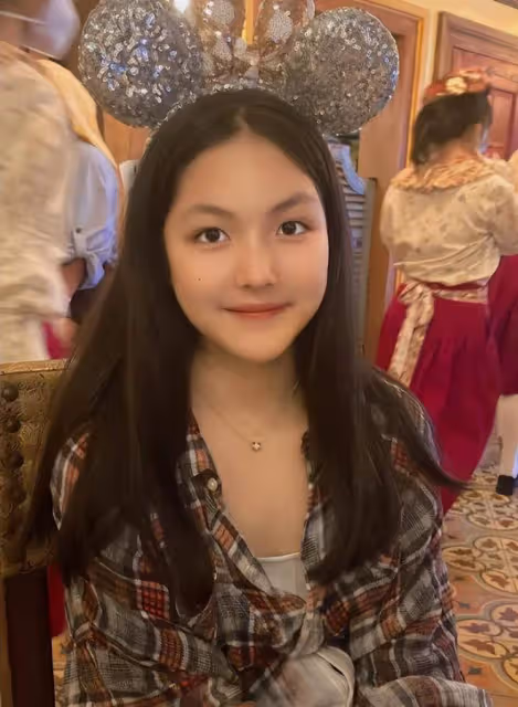 王詩齡驚艷蛻變，14歲少女清純動人，網友：富養女兒的美好範本！