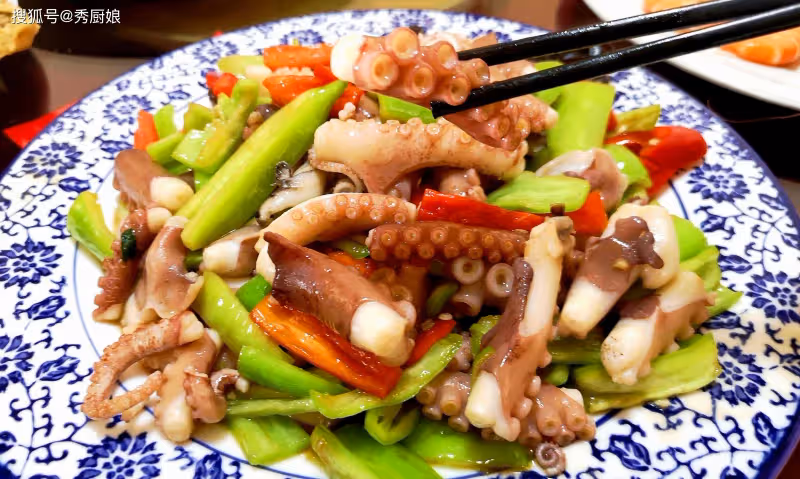 除夕年夜飯,這6樣「不吉利」的菜,切記別端上桌,避免鬧出笑話
