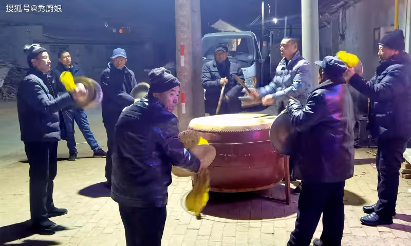 大年三十除夕,牢記1不倒,2不滅,3要做,4要吃,幸福吉祥過大年
