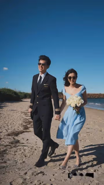 TVB前花旦大曬另類婚照!與準新郎海邊喝啤酒!