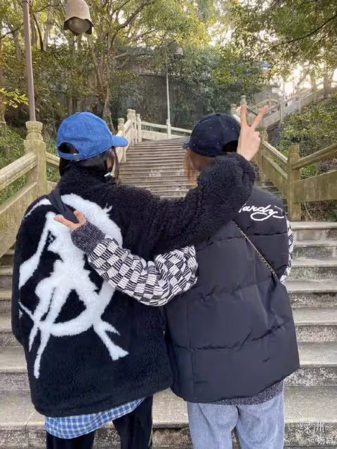 楊冪連續三年為劉詩詩慶生,甜喊「親愛的小劉」,詩冪太美好了