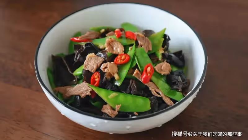 木耳切記不要用清水泡，巧用3樣料，3分鐘泡發，又大又乾淨還爽脆