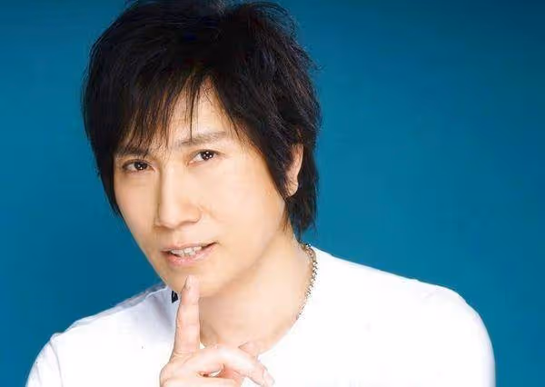 這首十分鐘寫的歌曲，賺夠了一輩子花不完的錢，唱響了整整40年