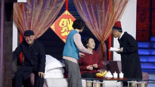 他在春晚忘詞,急中生智的一句話成「經典」,如今更是火遍大江南北
