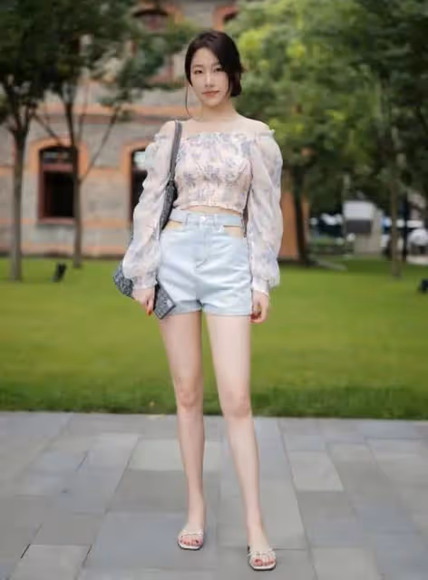 熱褲怎麼搭配好看?時尚新潮造型,讓你隨心秀出大長腿