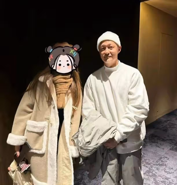 42歲余文樂像60歲老頭子,鬍子花白滿臉皺紋,狀態不如劉德華