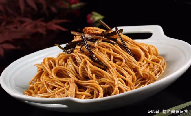 香氣撲鼻,家常蔥油拌面的美味誘惑