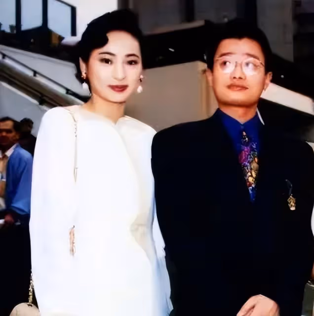 60歲不婚不育!「兩拒豪門」38歲得百億身家 她才懶得給豪門生孩子