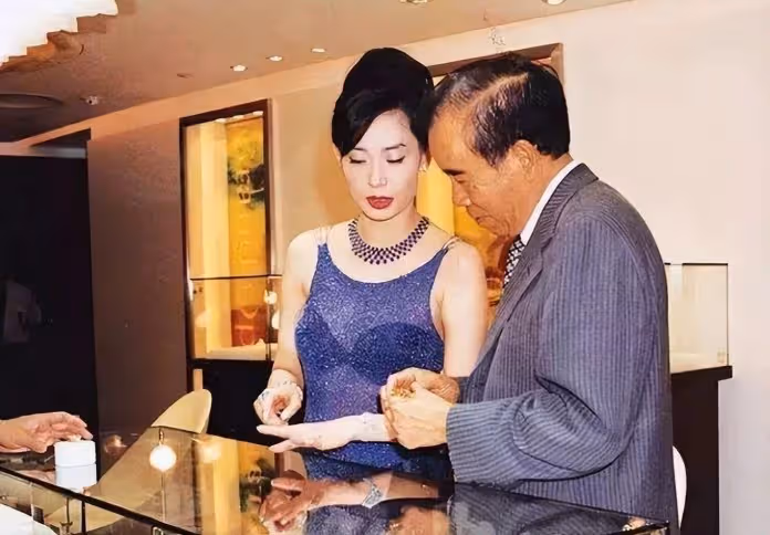 60歲不婚不育！「兩拒豪門」38歲得百億身家　她才懶得給豪門生孩子