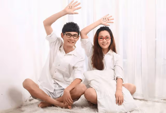 老公前妻寄來一箱桃子!我感到不滿「順手扔給清潔工」 豈料對方打開一看「嚇到急忙退還」