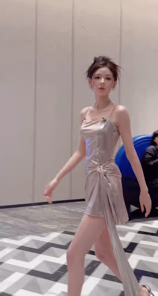 浪姐5：張予曦香檳弔帶裙出圈，美成人形手辦，被譽為天選溫以凡