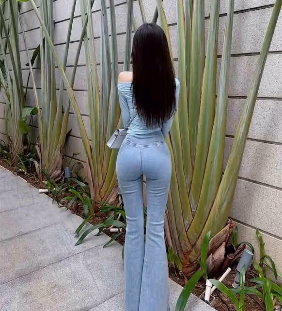 性感牛仔褲,勾勒出你的翹臀魅力