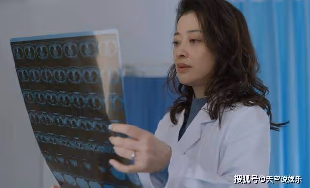 《江河日上》比起跳舞，不懂美甲還能卸，才是肖雪身為女人最大悲哀