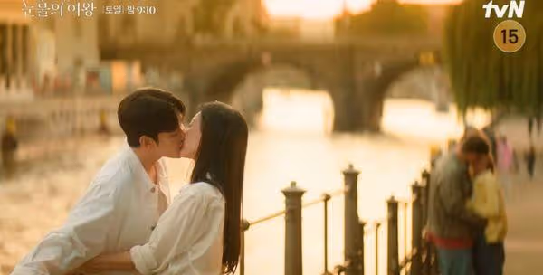 韓網熱門／金秀賢、金智媛「第一集就親了10次」！　《淚之女王》收視好成績