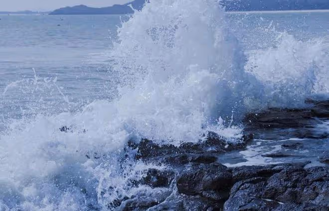 再想要試探一個人的真心，也不要說這兩個字