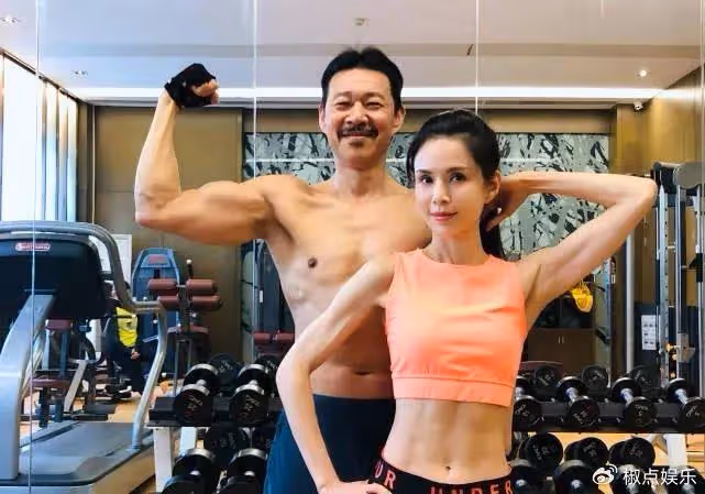 甩妻子巴掌、缺席兒子婚禮，「渣父」張豐毅為何還被誇是真男人？