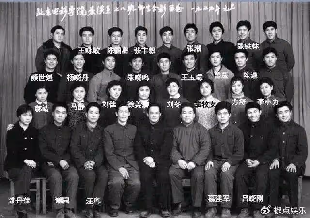 甩妻子巴掌、缺席兒子婚禮，「渣父」張豐毅為何還被誇是真男人？