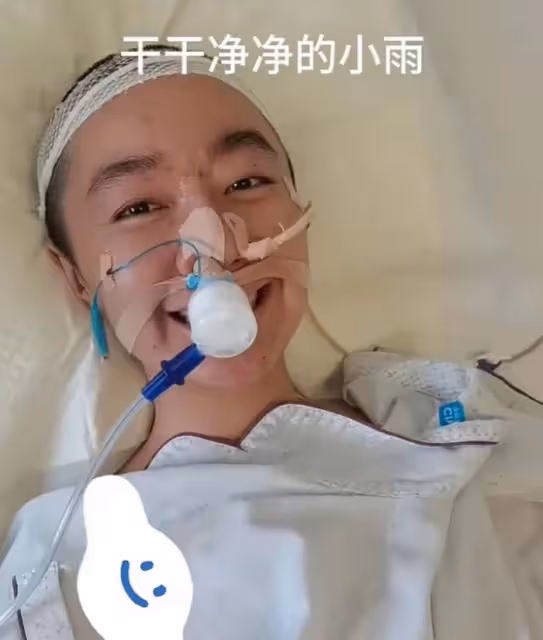 「點讀機女孩」媽媽發聲道歉！承認視頻為造假：女兒目前在康復中