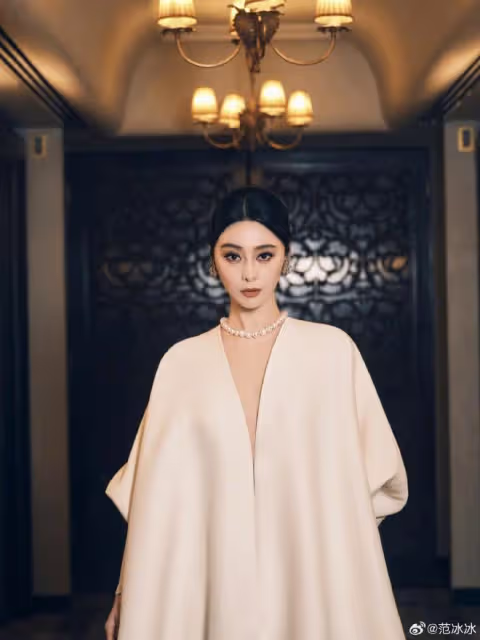 范冰冰罕曬與李英愛合照，猛夸對方美貌，兩位美神合體超養眼