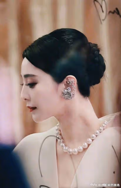 范冰冰罕曬與李英愛合照，猛夸對方美貌，兩位美神合體超養眼