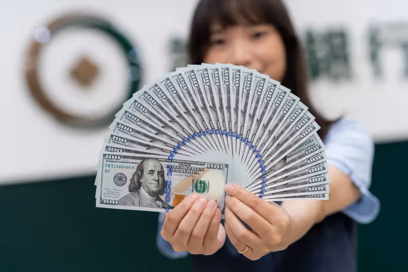 一銀美元優利快閃5.3%　滙豐搶高資產客戶最高喊上7%
